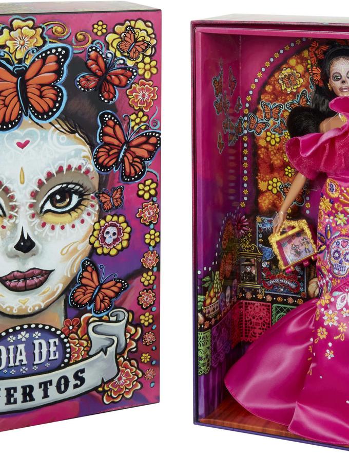 2023 Día De Muertos Barbie Doll Wearing Ruffled Pink Gown And Holding Tiny Ofrenda, Barbie Signature For Sale