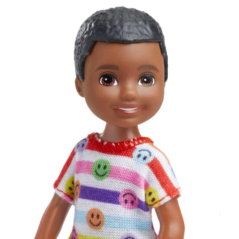 Barbie Boneco Chelsea Menino com Camiseta com Rostos Felizes High Quality