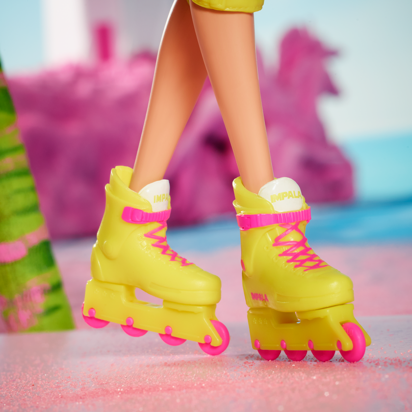 Barbie La Película Muñeca de Colección Barbie En Patines Free shipping