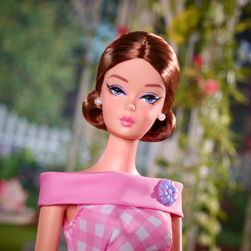 Barbie Signature 12 Days Of Spring Collectible Doll With Vintage-Inspired Accessories New Arrival